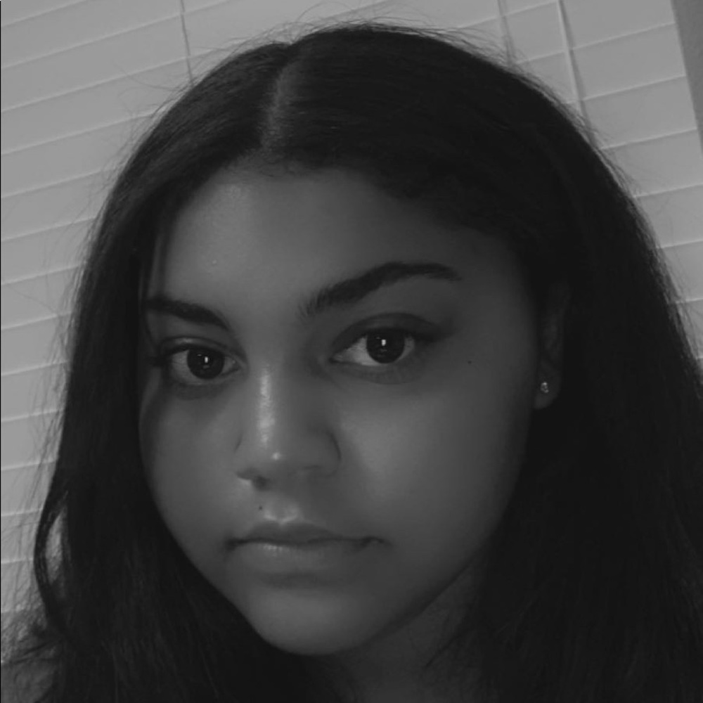 Meet your Posher, Nadia